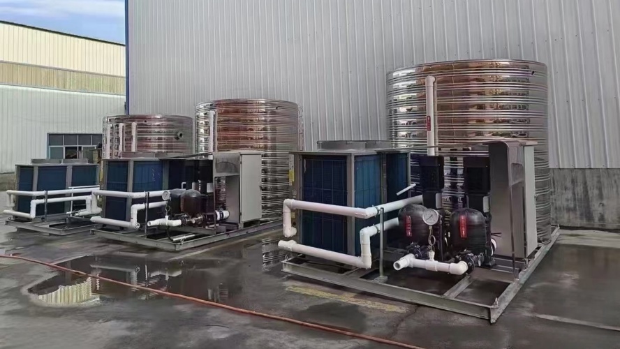 Création d'un parc industriel auto-construit pour une valorisation écologique ! Les pompes à chaleur à double source établissent une nouvelle référence en matière de bâtiments d'usine à zéro carbone.